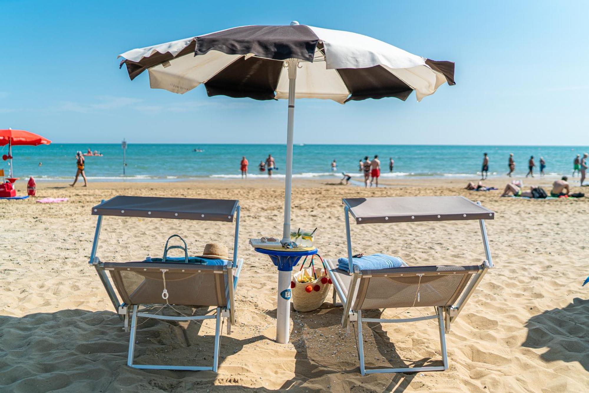 Hotel Parigi Bibione Eksteriør billede