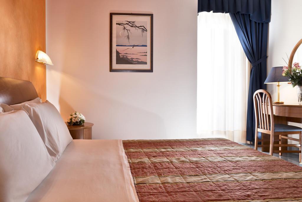 Hotel Parigi Bibione Eksteriør billede