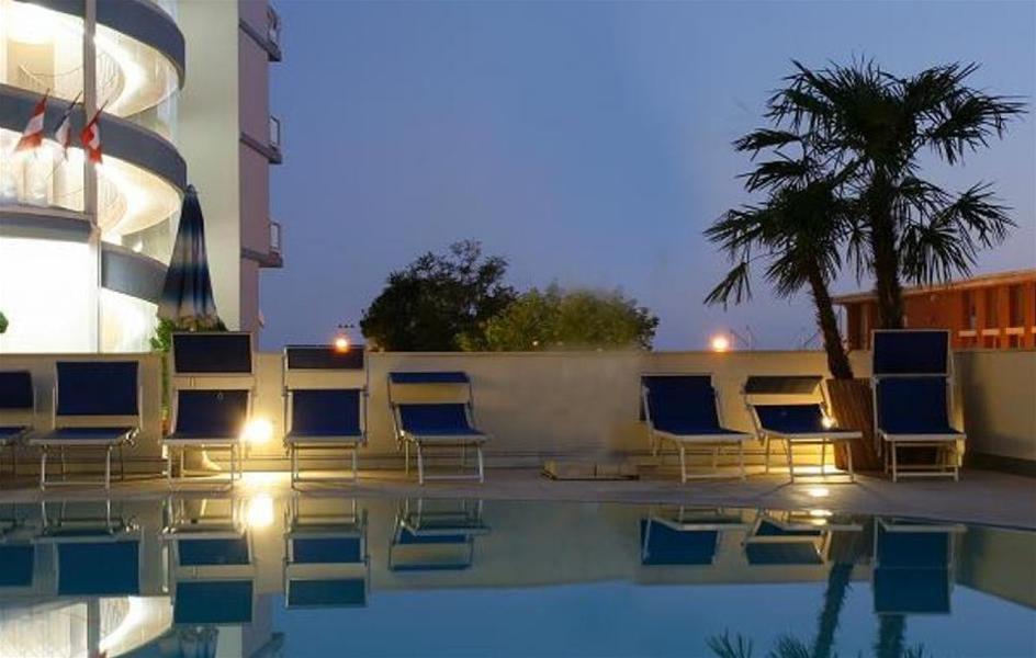 Hotel Parigi Bibione Eksteriør billede
