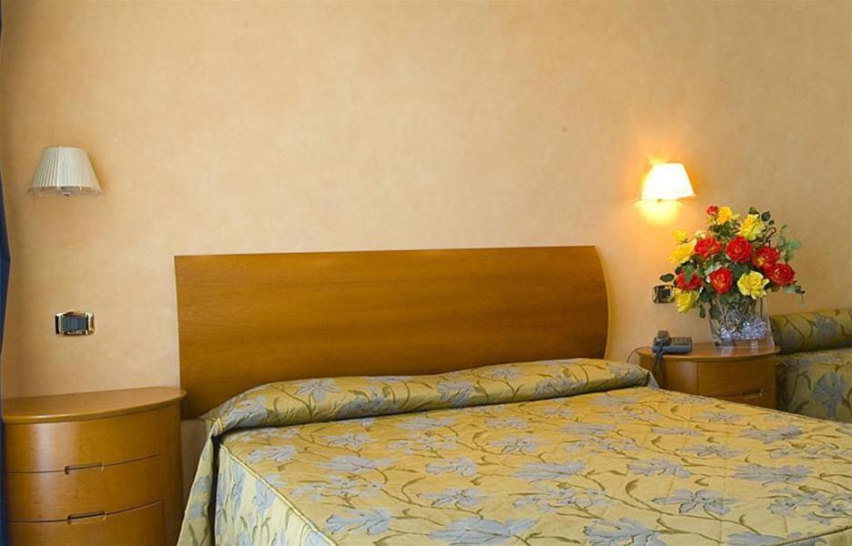 Hotel Parigi Bibione Eksteriør billede
