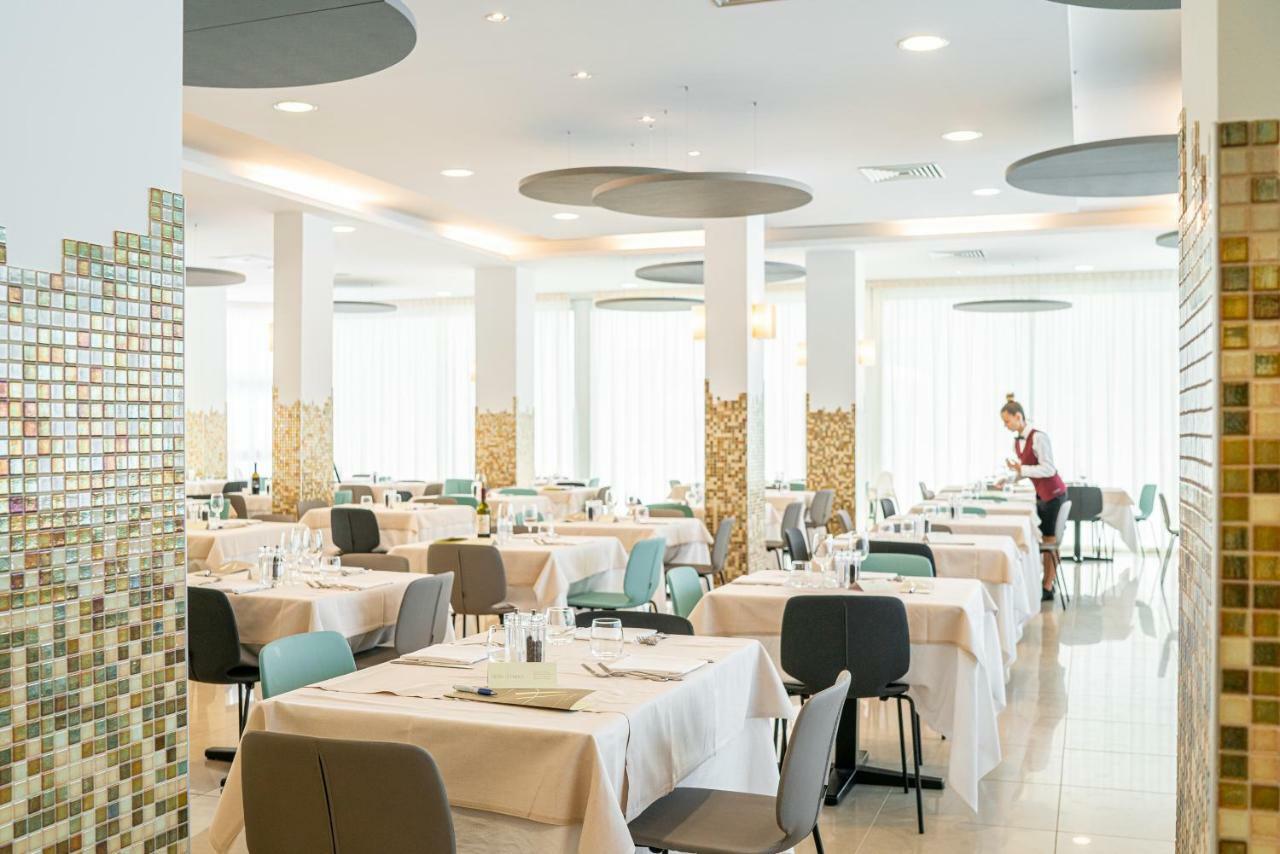 Hotel Parigi Bibione Eksteriør billede