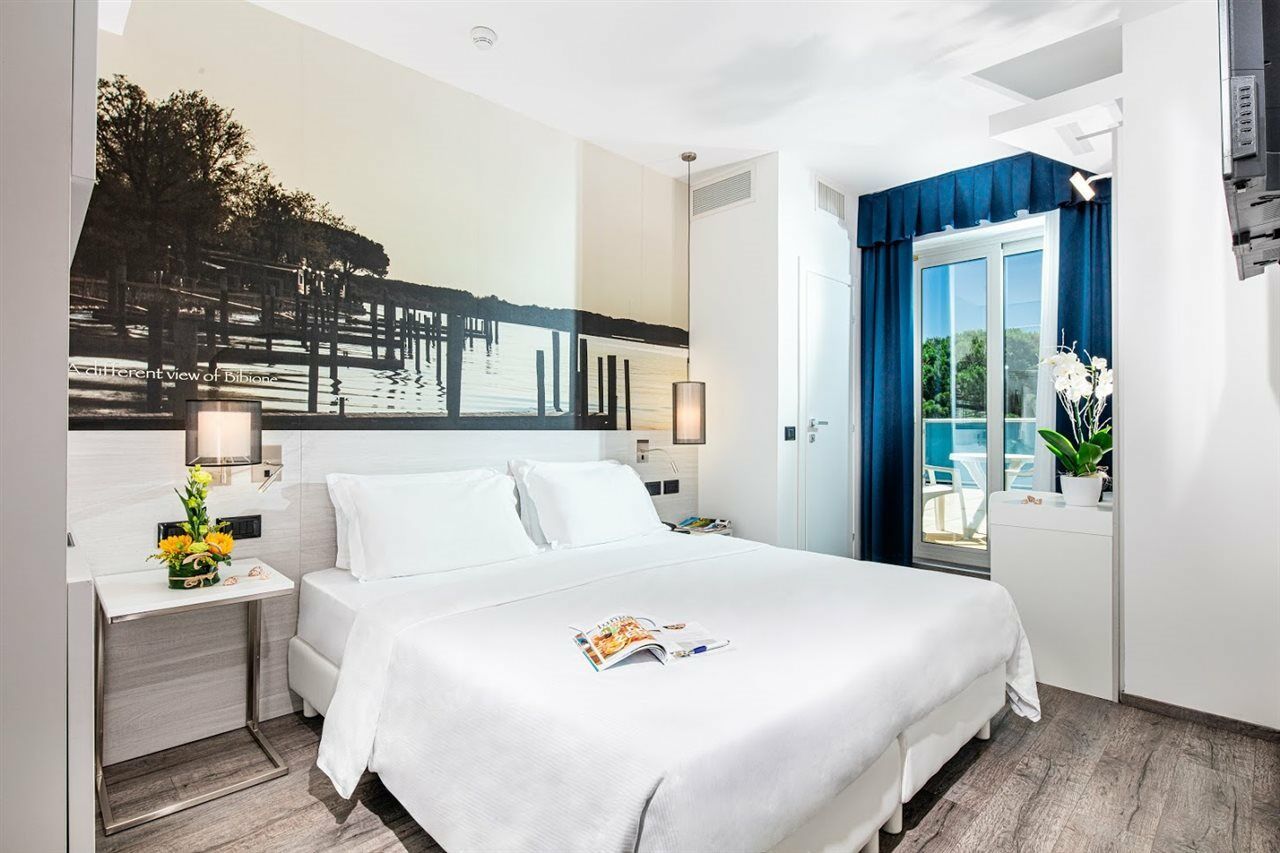 Hotel Parigi Bibione Eksteriør billede